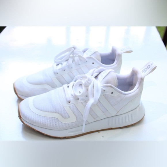 adidas Originals Multix sneakers in triple white - Picture 2 of 12